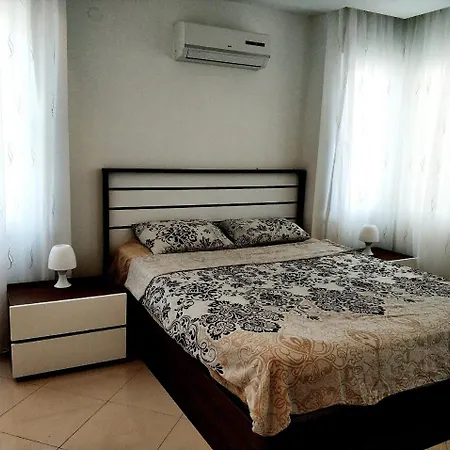 Best 11 Oba City Apartamento Alanya